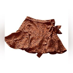 Love For Humanity Couture cheetah,
Flared Skort small